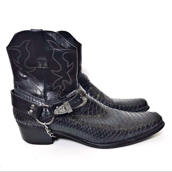 Alfa Other - Alfa leather western boots w/ silver buckle chain